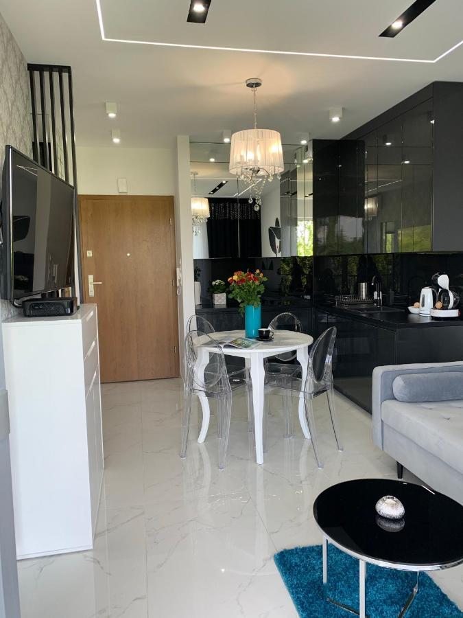 Luxury Apartment - 3 Lakes คาโตวีตเซ ภายนอก รูปภาพ